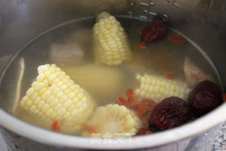 Corn and Red Dates Pork Rib Soup recipe