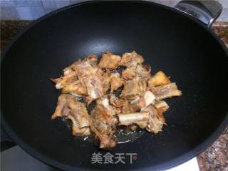 Stir-fried Pork Ribs with Green Pepper recipe