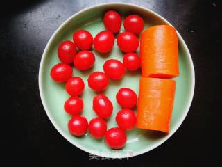 Pineapple Carrot Cherry Tomato Juice recipe