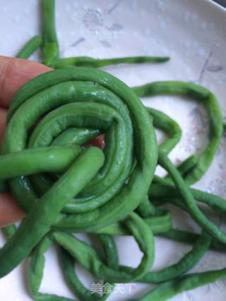 Cowpea Rings with Sesame Sauce recipe