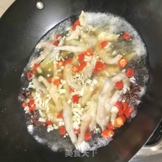 Beer Boiled Chicken Feet recipe