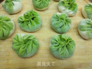 Donkey Meat Dumplings Stuffed with Green Onion recipe