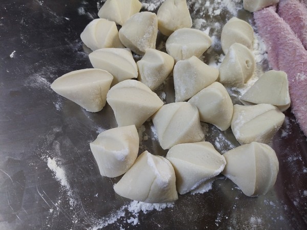 Shiitake and Chinese Cabbage Dumplings recipe
