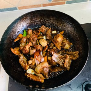 Big Goose Stewed in Iron Pan recipe