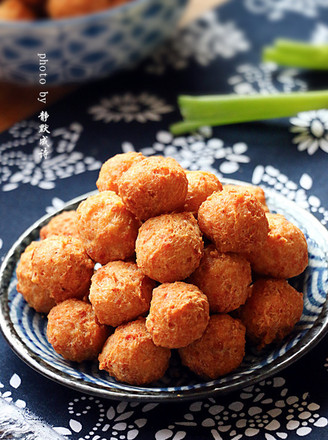 Crispy Outside and Tender Inside Fried Meatballs recipe