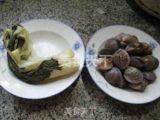 Boiled Clams with Pickled Cabbage recipe