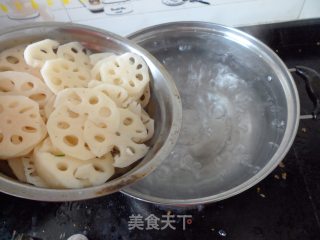 Booming Financial Resources-dongting Return to The Pot of Lotus Root recipe