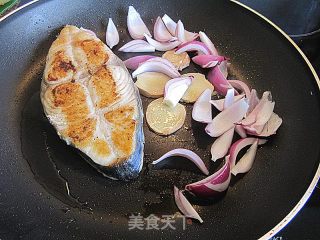 Fried and Baked Mackerel with Ginger and Green Onion (spanish Mackeral) recipe