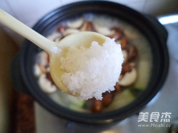 Fresh Shiitake Mushroom and Winter Melon Soup recipe