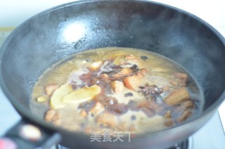 Which One is Better, Meat or Taro?-braised Pork with Taro recipe