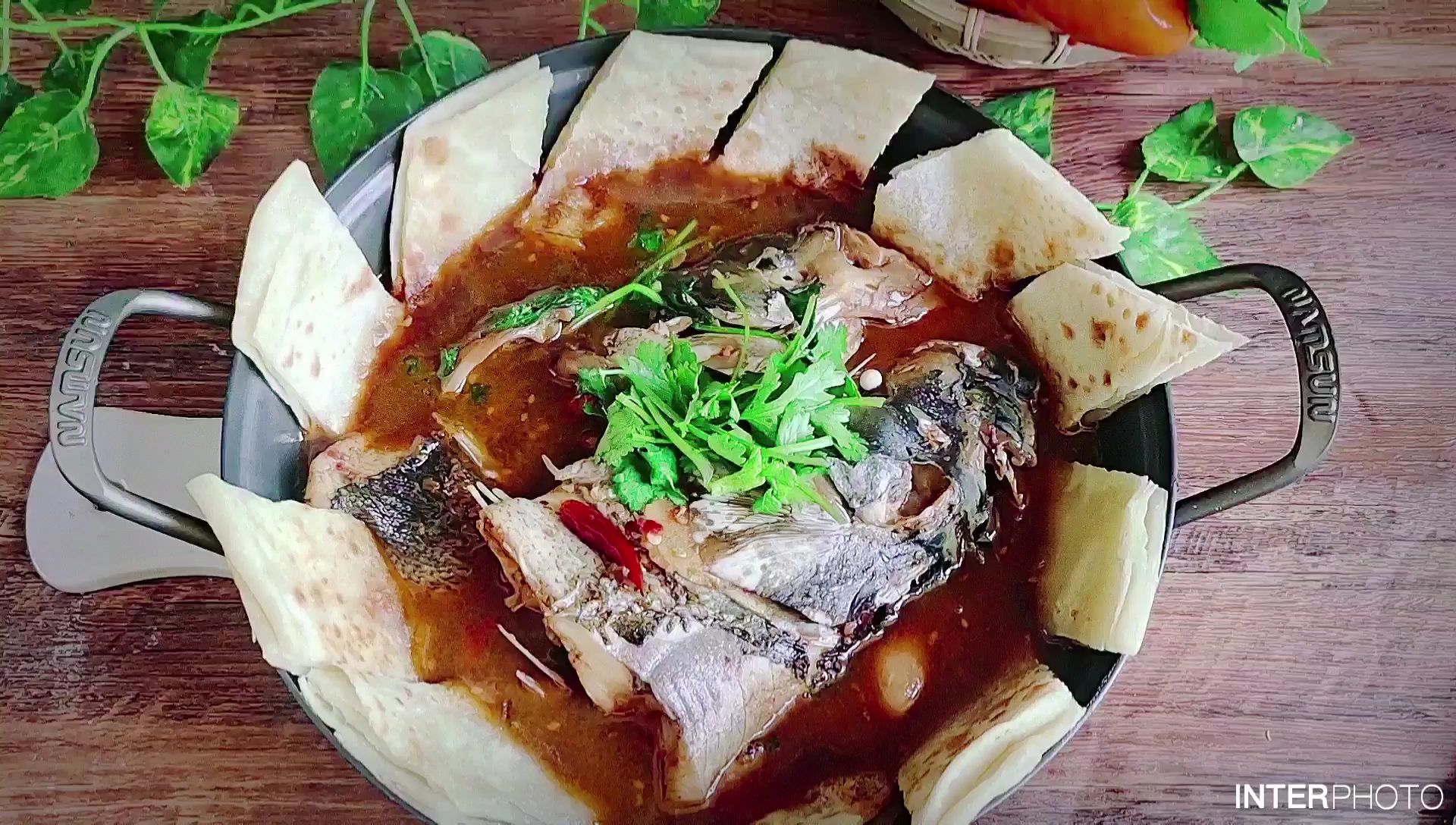 Eat Like this in Autumn and Winter, and Cook Rice in One Pot~fish Head Puffs
