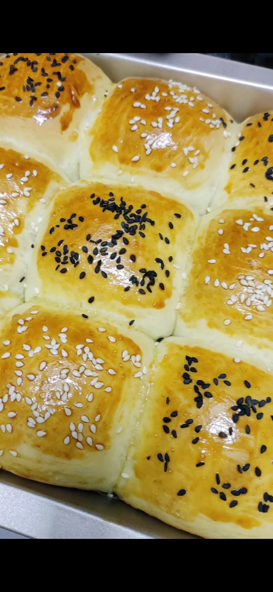 Sesame Meal Buns recipe