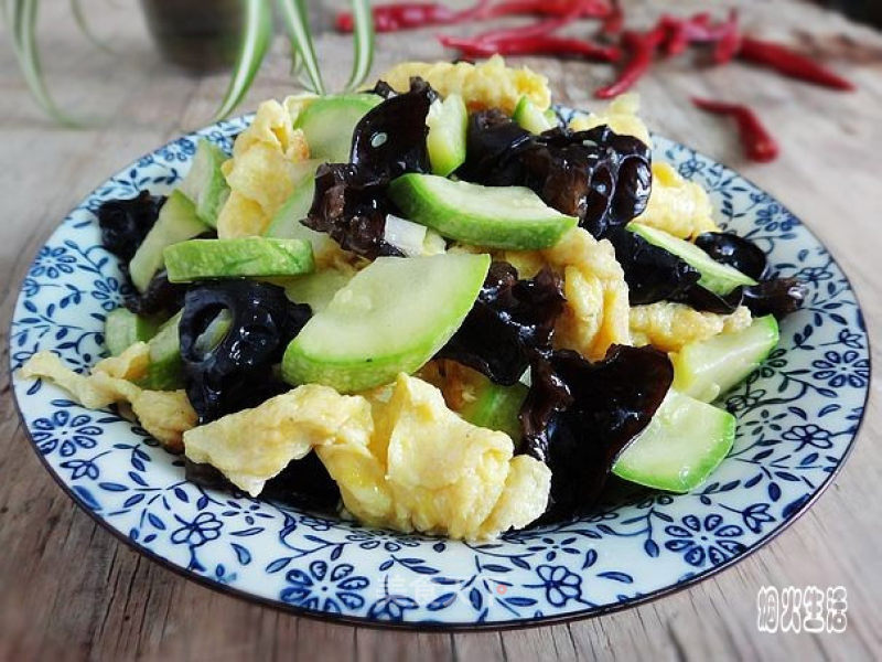 Scrambled Eggs with Zucchini Fungus recipe