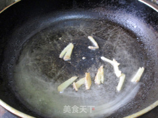 Stewed Yuzi Tofu with Peas and Shrimp recipe