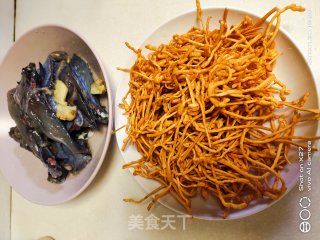Cordyceps Black Chicken and Red Date Soup recipe