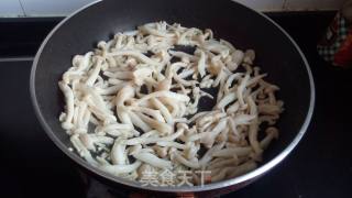 Scrambled Eggs with Seafood and Mushrooms recipe