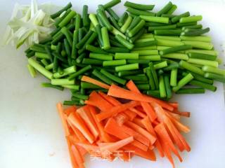 Twice-cooked Pork with Garlic Moss recipe