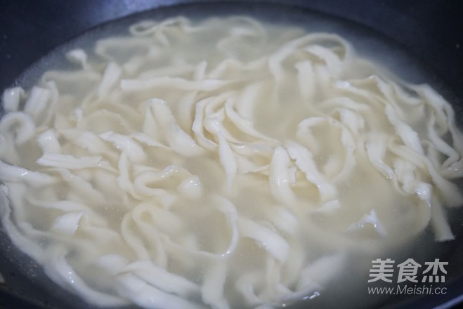 Tomato Sauce Noodles recipe