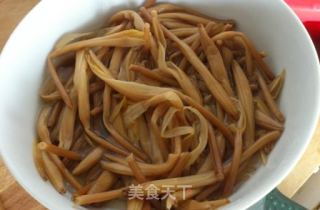 Cold Daylily and Lotus Root recipe