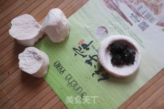 Sweet-scented Osmanthus Honey Black Sesame Dumplings recipe