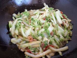 Stir-fried Cabbage with Sea Rice recipe
