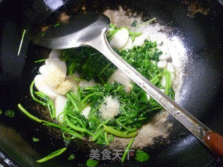 Stir-fried Rice Cake with Grass Seed recipe