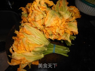 Pumpkin Flower in Soup recipe