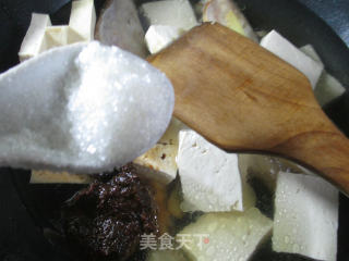 Braised Rubber Fish with Old Tofu recipe