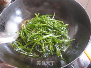 Hot and Sour Kelp Shreds recipe