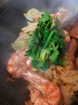 Stir-fried Prawns with Cabbage recipe