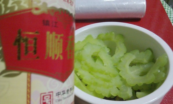Cold Bitter Gourd and Shiitake Mushrooms recipe