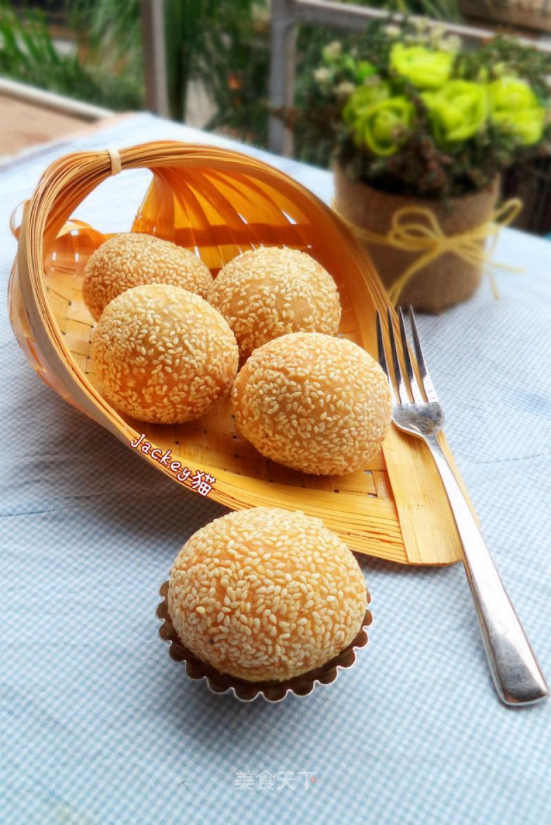 Sesame Glutinous Rice Ball recipe