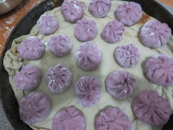 Purple Sweet Potato Meat Bun recipe