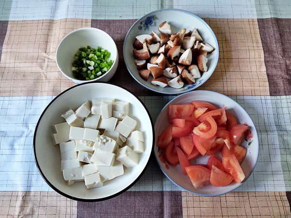 Tofu with Tomato and Shiitake Mushroom recipe