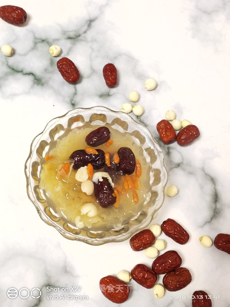 Jujube, Tremella, Lotus Seed, Wolfberry Soup recipe