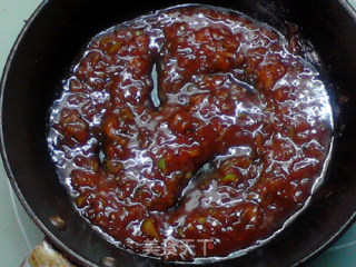 Steak in Tomato Sauce with Macaroni recipe