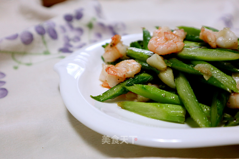 Stir-fried Shrimp with Asparagus recipe