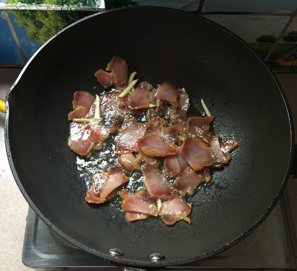 Fried Potato Chips with Bacon recipe