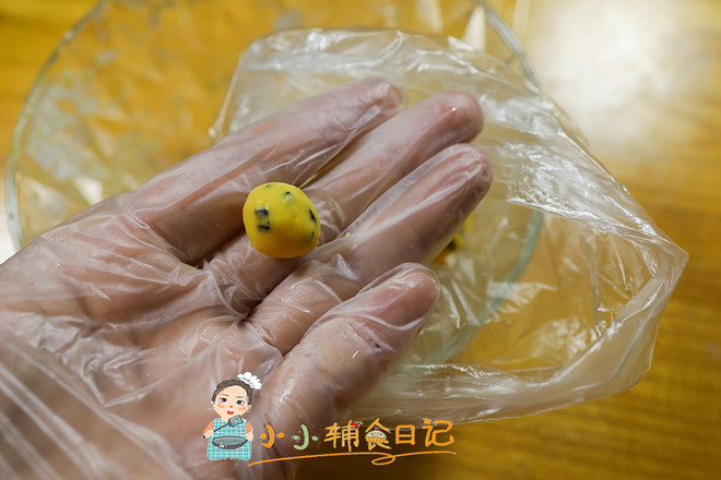 Egg Yolk Sesame Biscuits As A Supplement for More Than 10 Months recipe