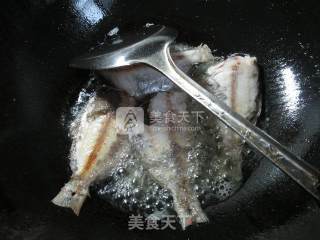 Black Pomfret with Soy Sauce recipe