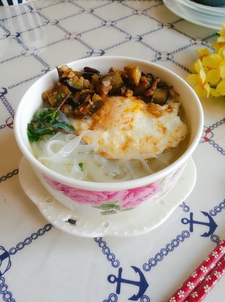 Eggplant Minced Pork and Egg Soup Hor Fun#一人食# recipe