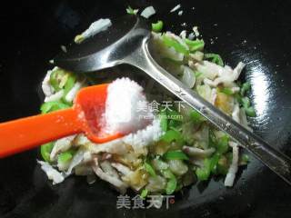 Stir-fried Pickled Cabbage with Pork in Hot Pepper recipe