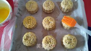 Red Bean Mooncake recipe