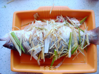 Steamed Sea Bass with Chopped Pepper recipe