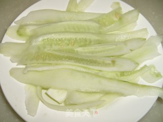 [small Fragrant Soup Dishes Suitable for Summer]-cucumber Preserved Egg Soup recipe