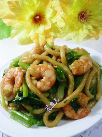 Fried Udon Noodles with Shrimp and Celery recipe