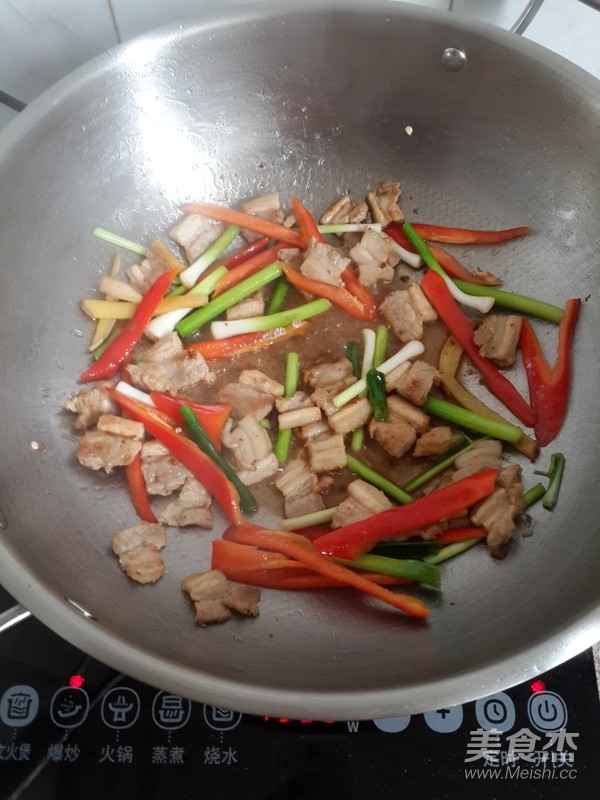 Fried Pork with Dried Tofu recipe