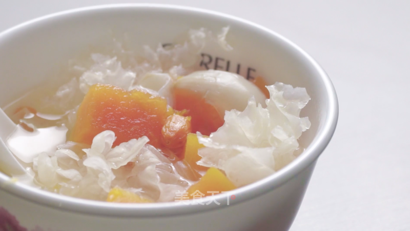 Lily Papaya Sweet Soup recipe