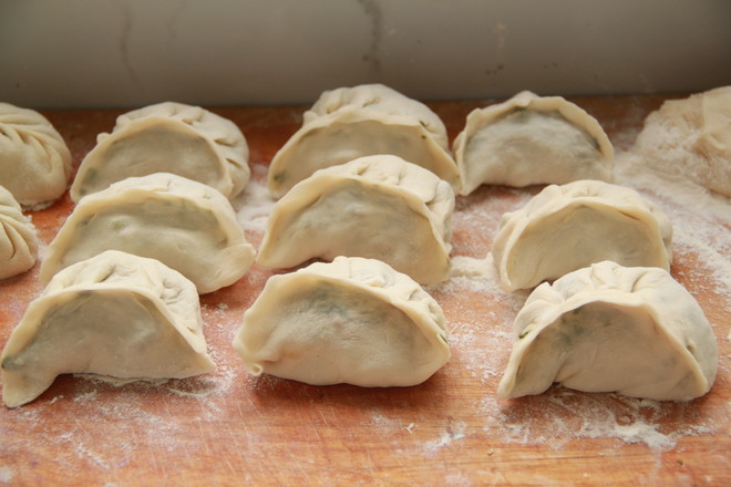 Mountain Mazha Steamed Buns with Wild Vegetables recipe