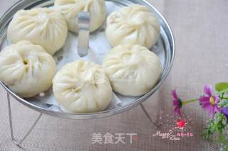 Pork and Amaranth Buns recipe